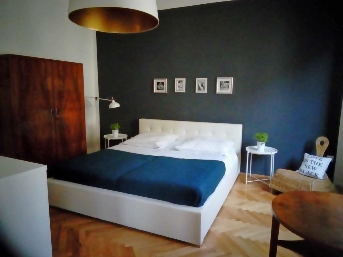 Luxury Old Town Apartment بولا المظهر الخارجي الصورة
